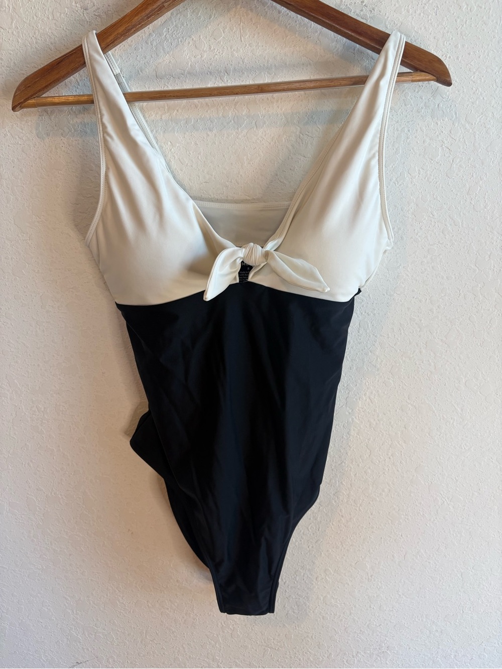 Summersalt Swimsuit Womens 8 Black Jetsetter One Piece Cutout Tie Resort Beach - Picture 2 of 6